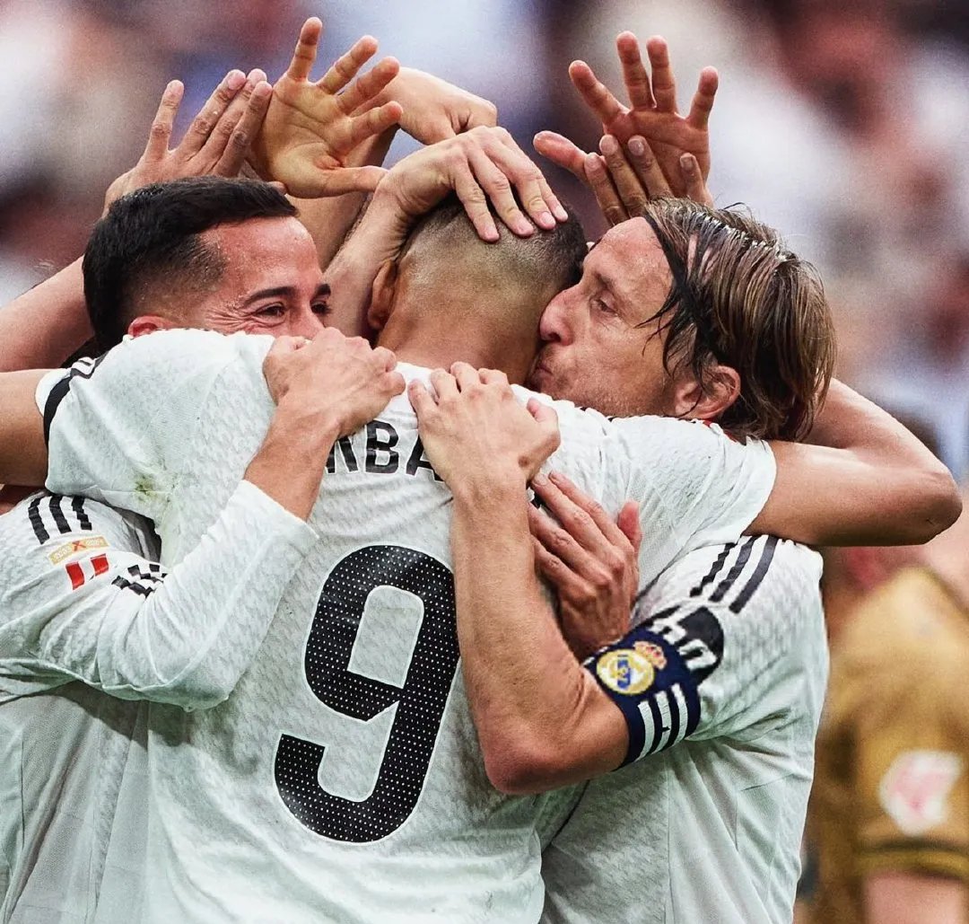 瑞士队不断突破!,萨拉赫连续七场比赛得分超过表现优异观众掌声雷动的简单介绍 瑞士队不断突破!,萨拉赫连续七场比赛得分超过表现优异观众掌声雷动的简单介绍