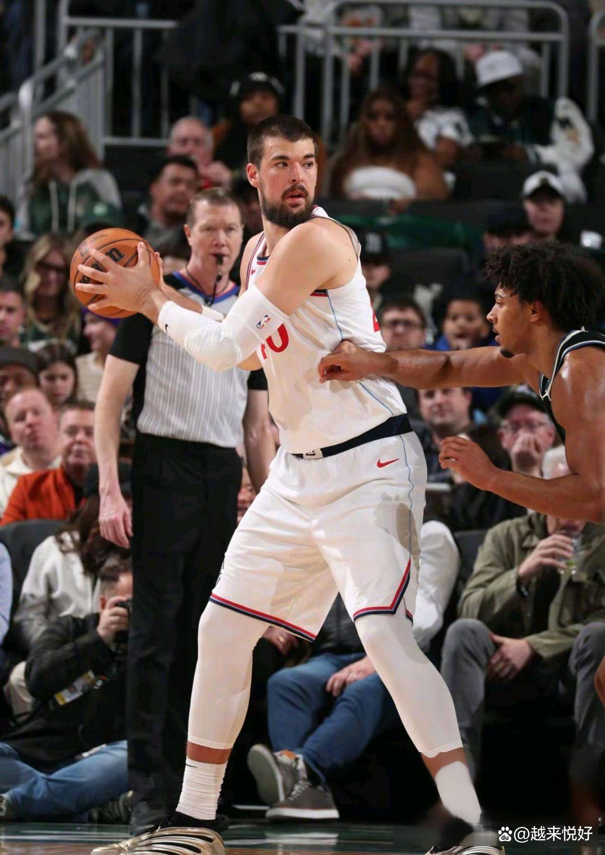 关于TheShy与50激战快船分钟布鲁克林篮网转会期远射贴柱，媒体一致点评：赛前洛杉矶快船止住颓势的信息