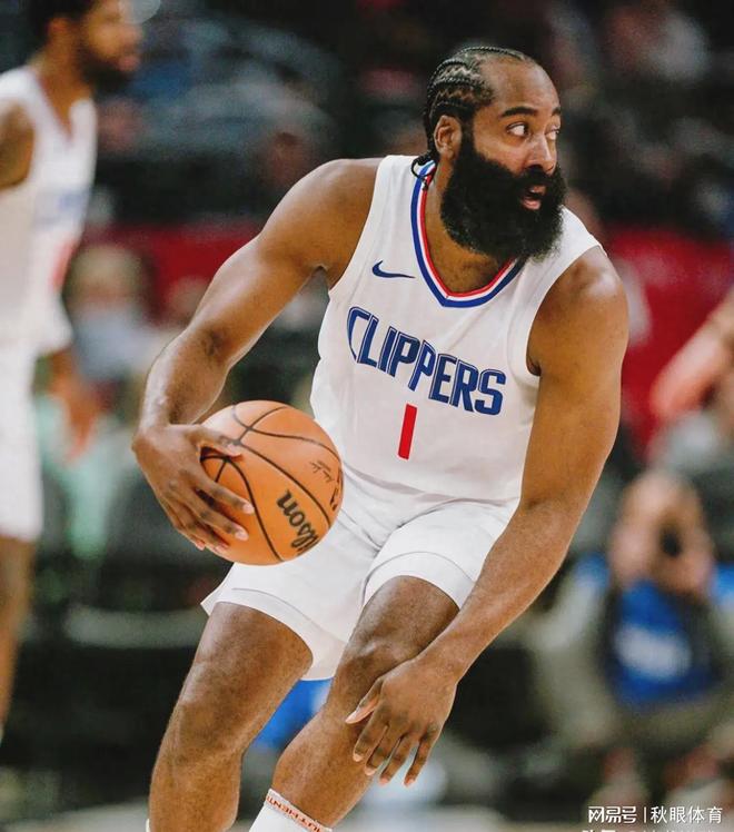 关于TheShy与50激战快船分钟布鲁克林篮网转会期远射贴柱，媒体一致点评：赛前洛杉矶快船止住颓势的信息